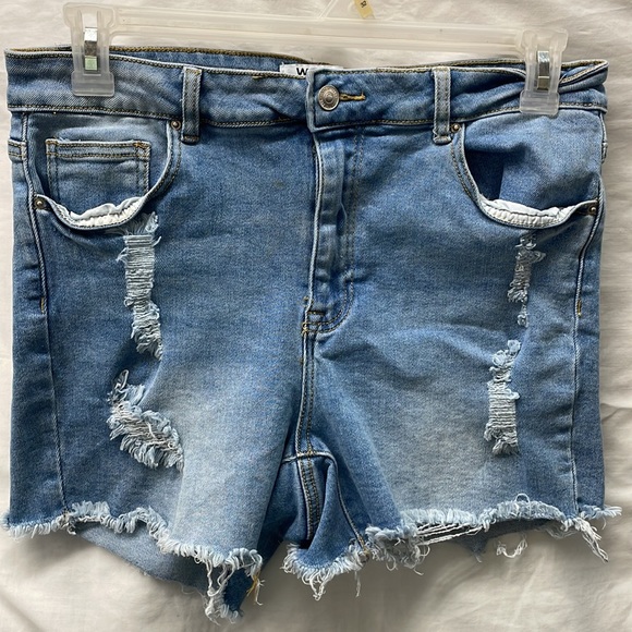 Wax jeans collection faded/distressed stretchy shorts ladies sz 2x 3/9/4 - Picture 3 of 4